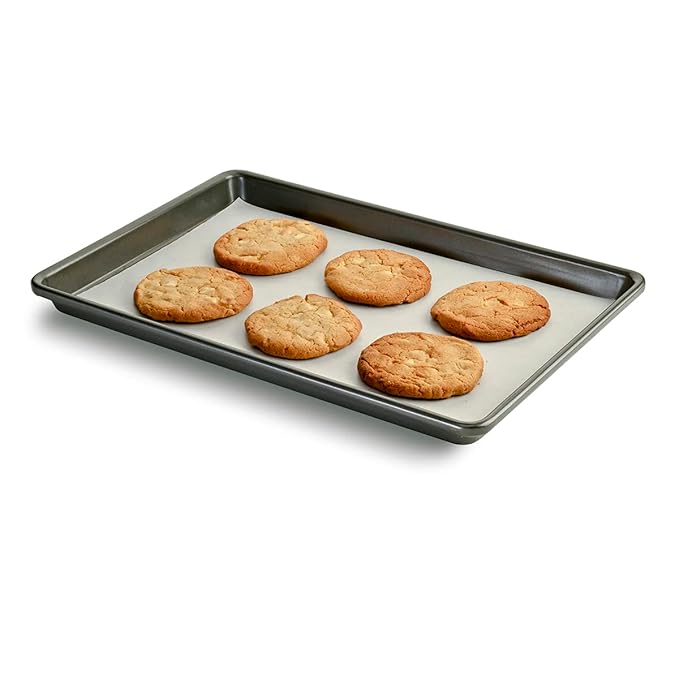 Amazon Basics Parchment Paper for Baking, Non-Stick, 90 Sq Ft Roll, 1 Pack